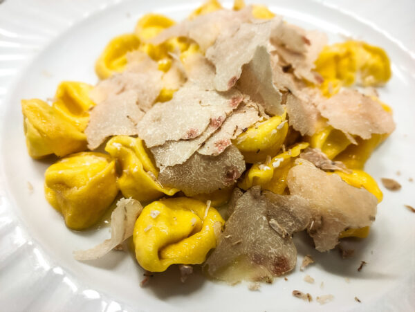 Cappelletti al tartufo