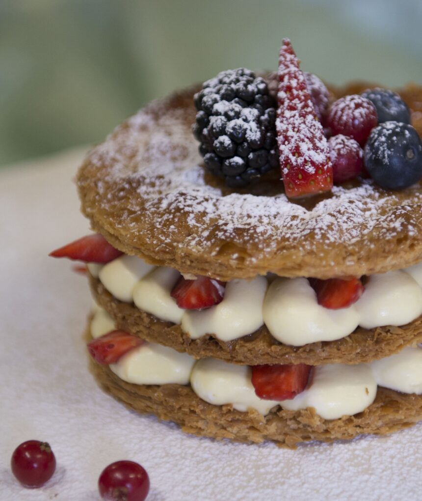 millefoglie caramellata alle fragole