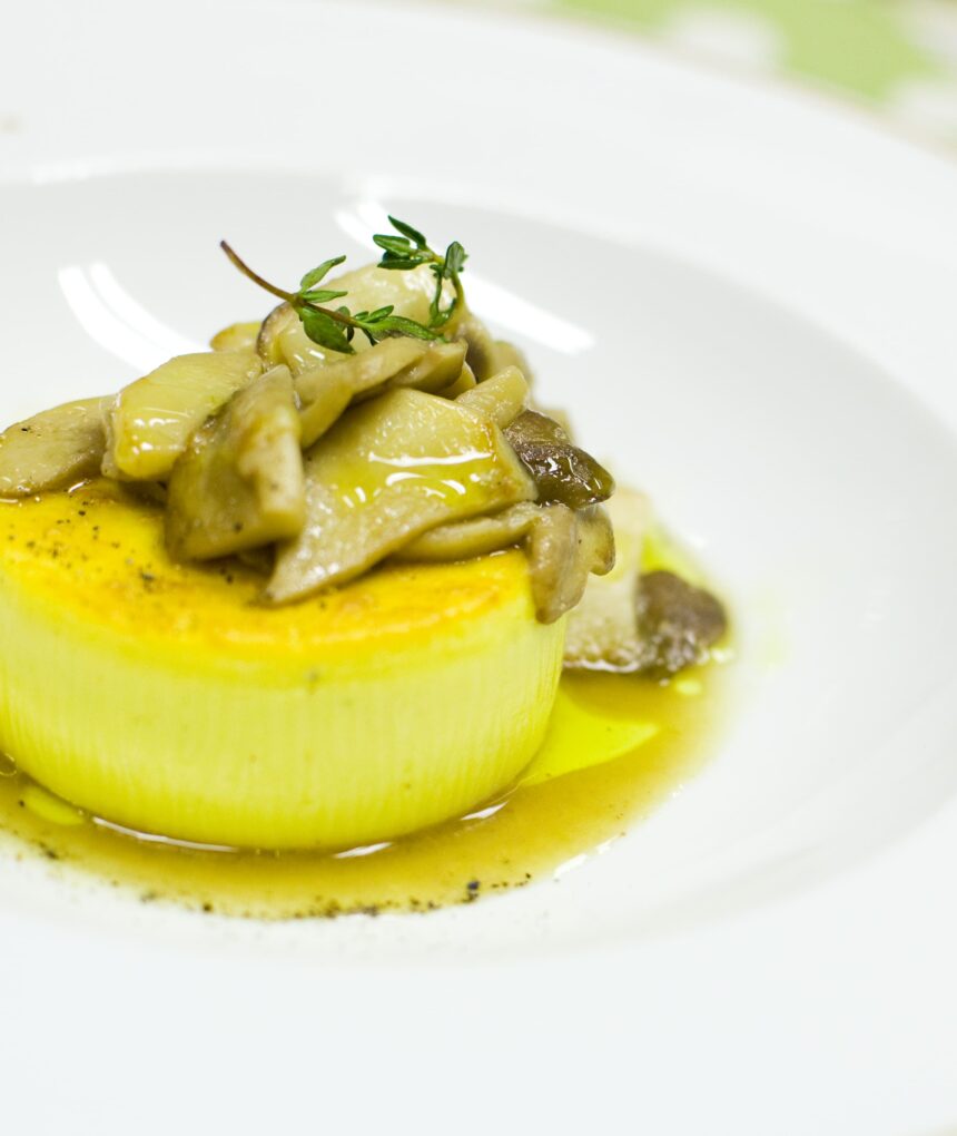 Flan di patate e sautè di porcini